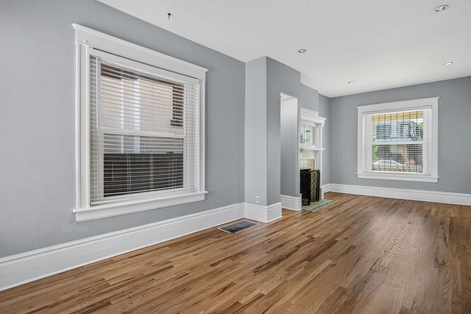3030 Stout St – photo 2
