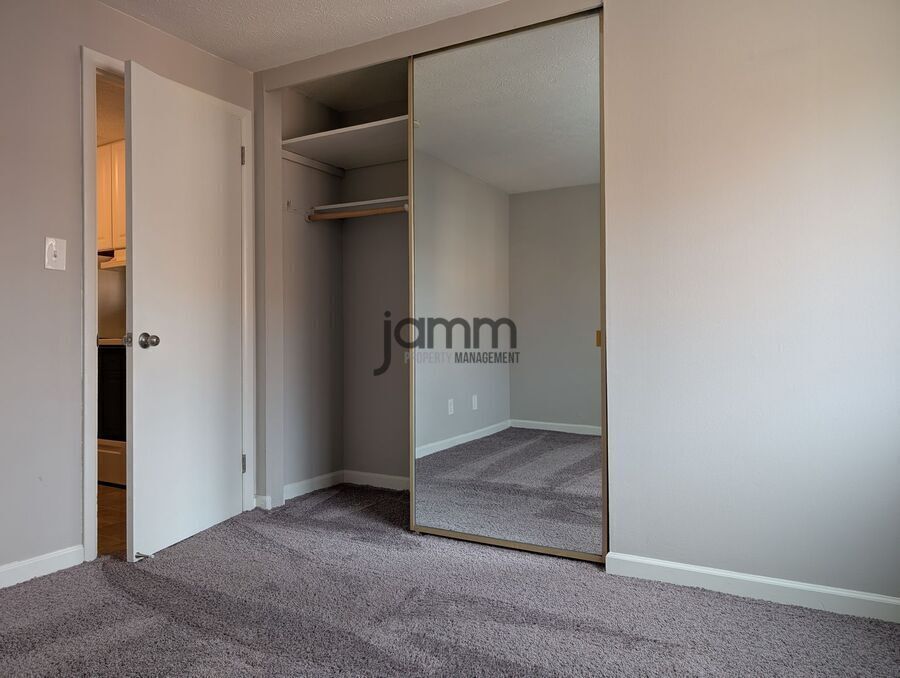 12050 Lake Ave – photo 5