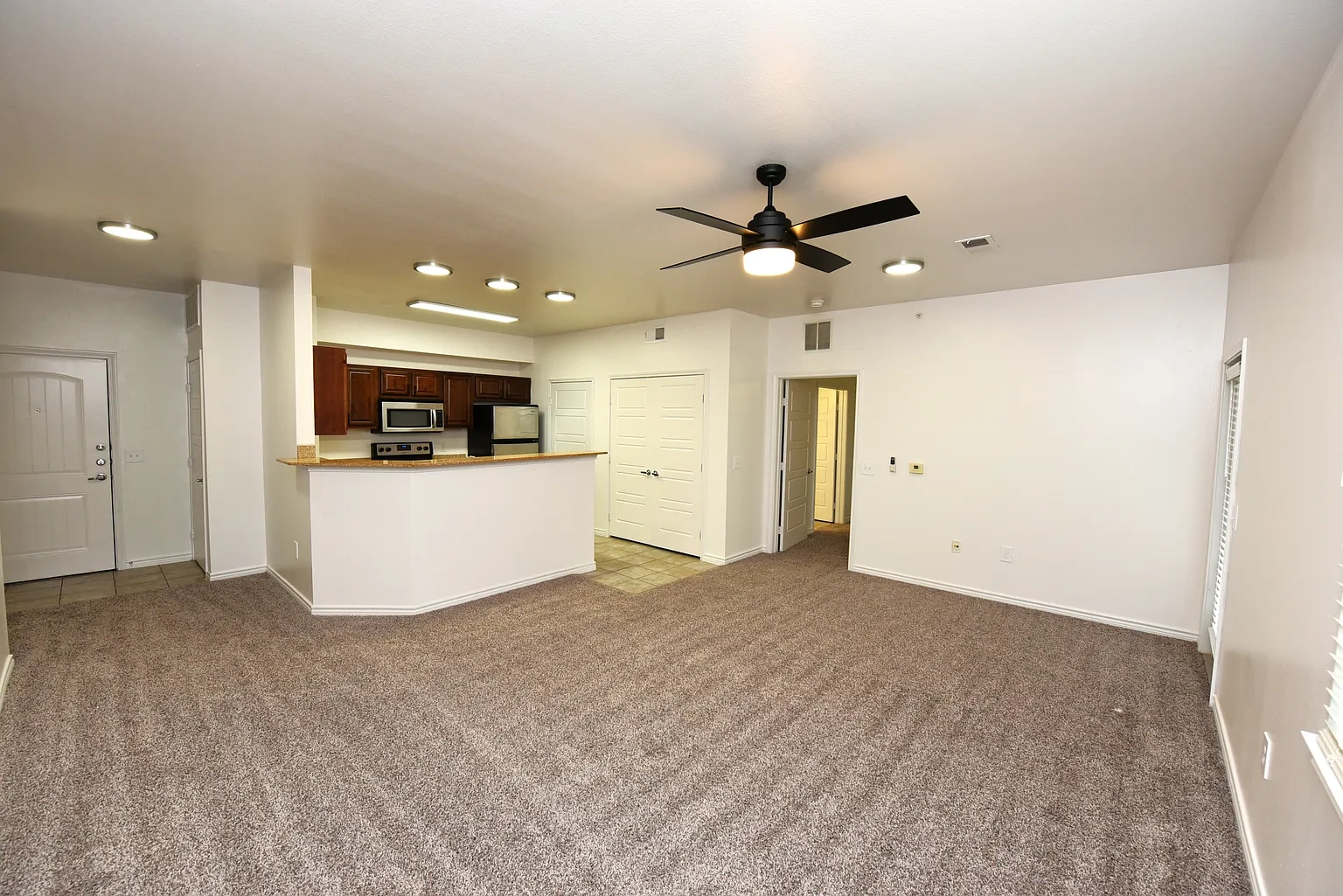 Legend V Apartments – photo 5