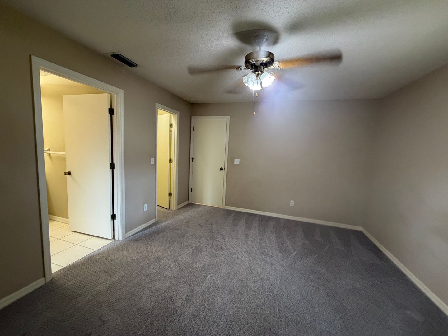 118 Edison St – photo 2