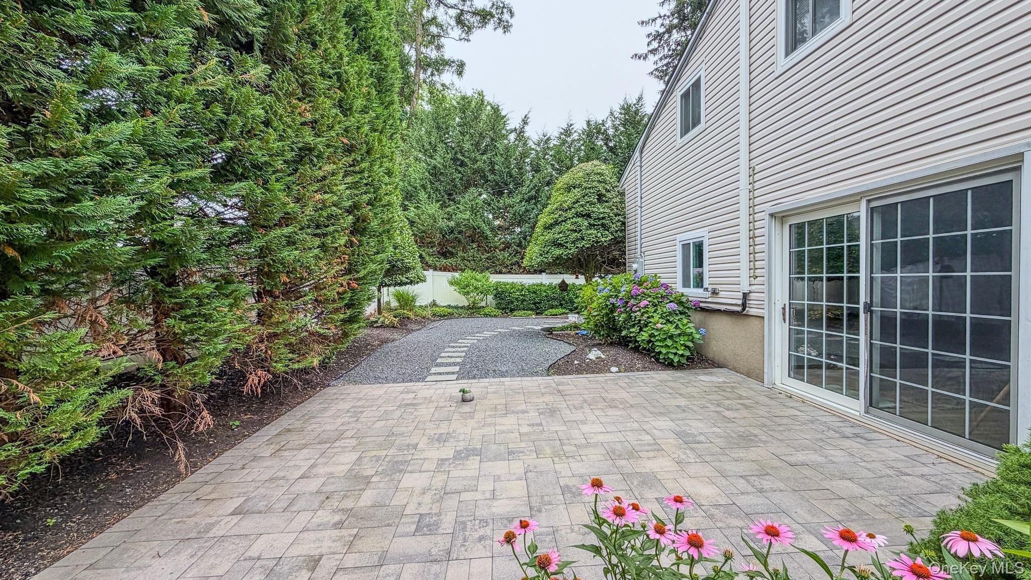16 Brookside Dr – photo 3