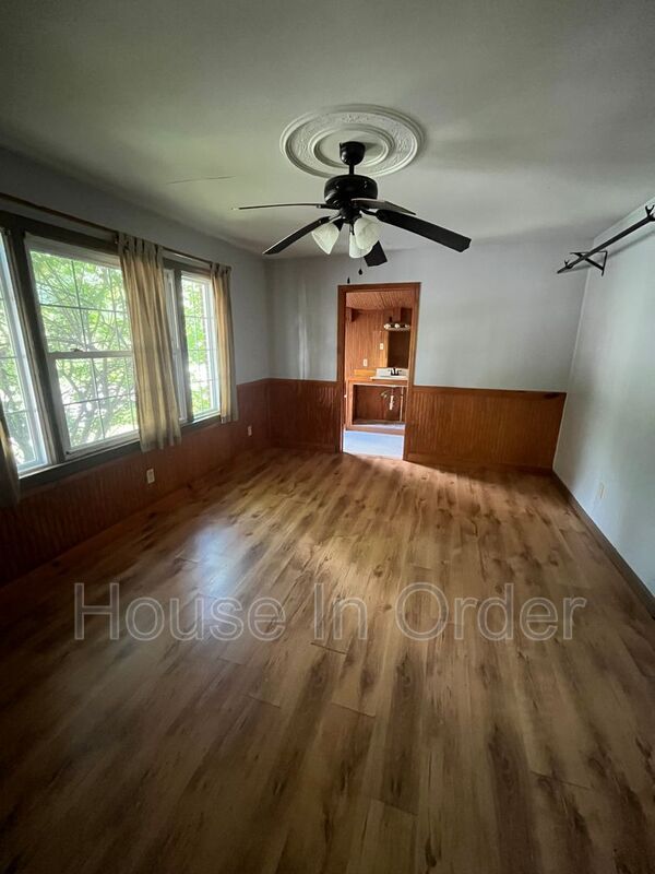54 Cottage Dr unit A – photo 3