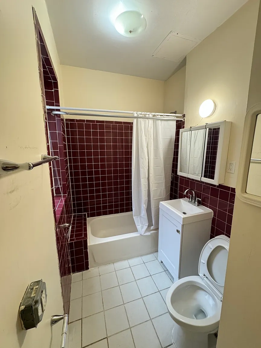881 Huntington Ave. – Floor plan