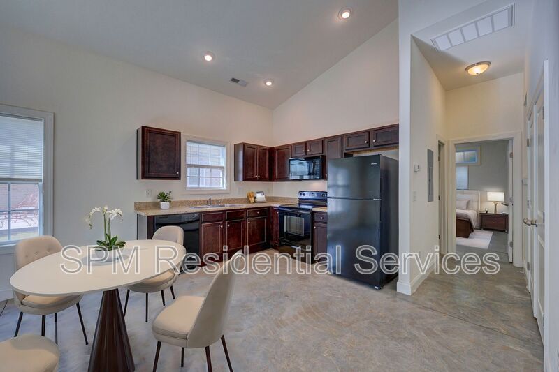 2608 Broadbill Ln unit A – photo 5