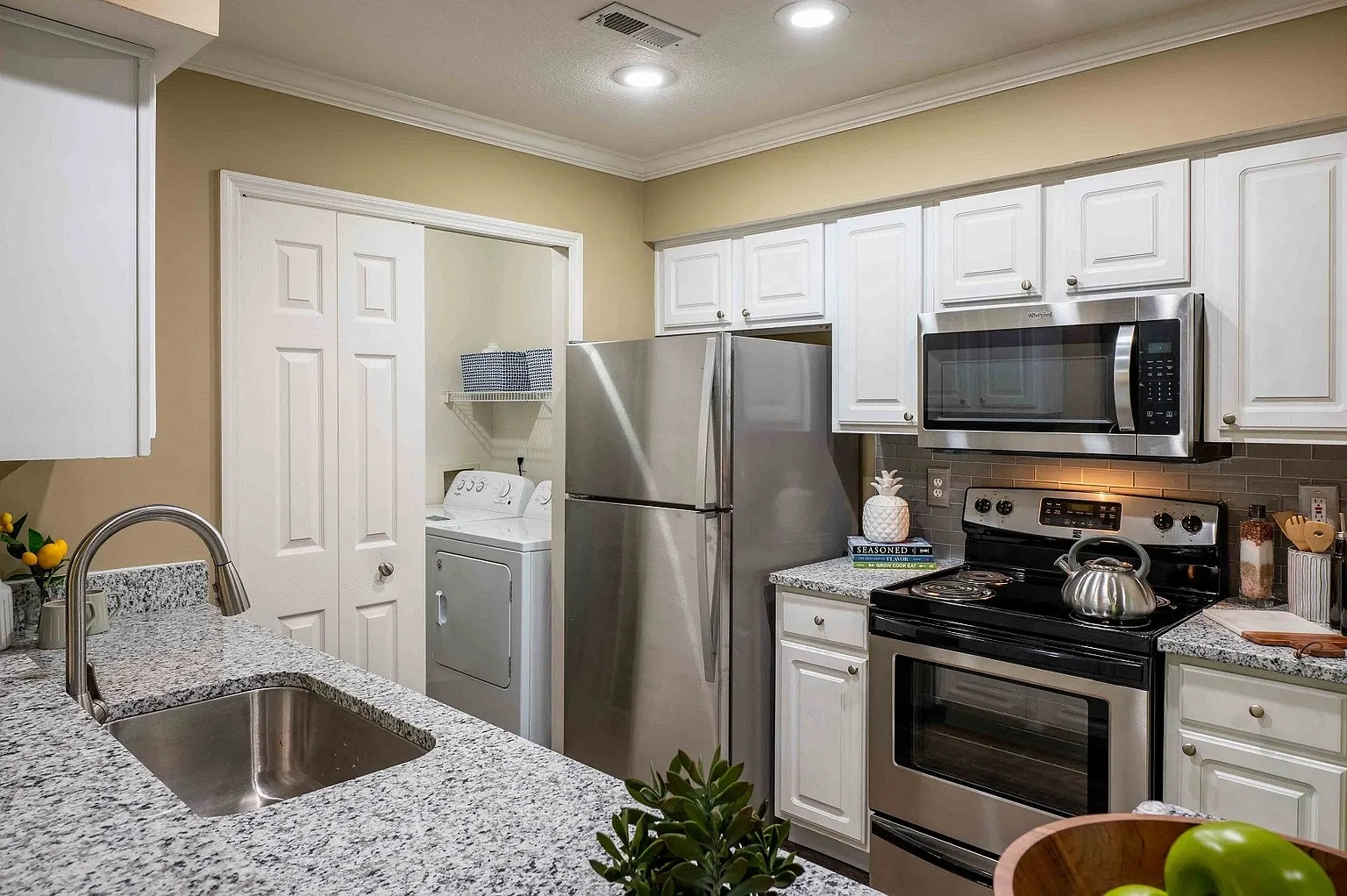 The Woods at Polaris Parkway Apartment Homes – photo 4