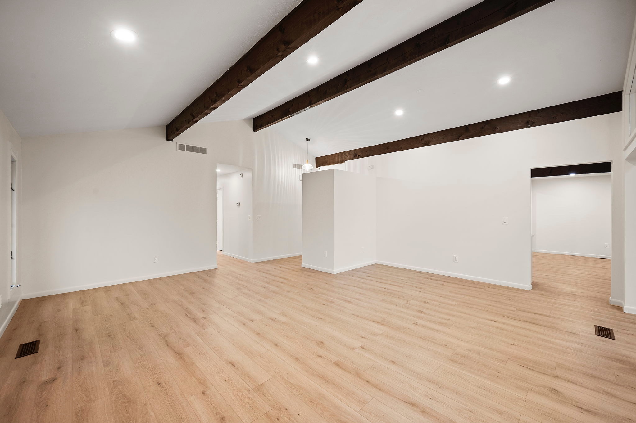 875 Brandon Cir – photo 5