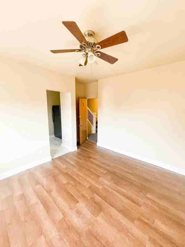 3500 Elm St – photo 3