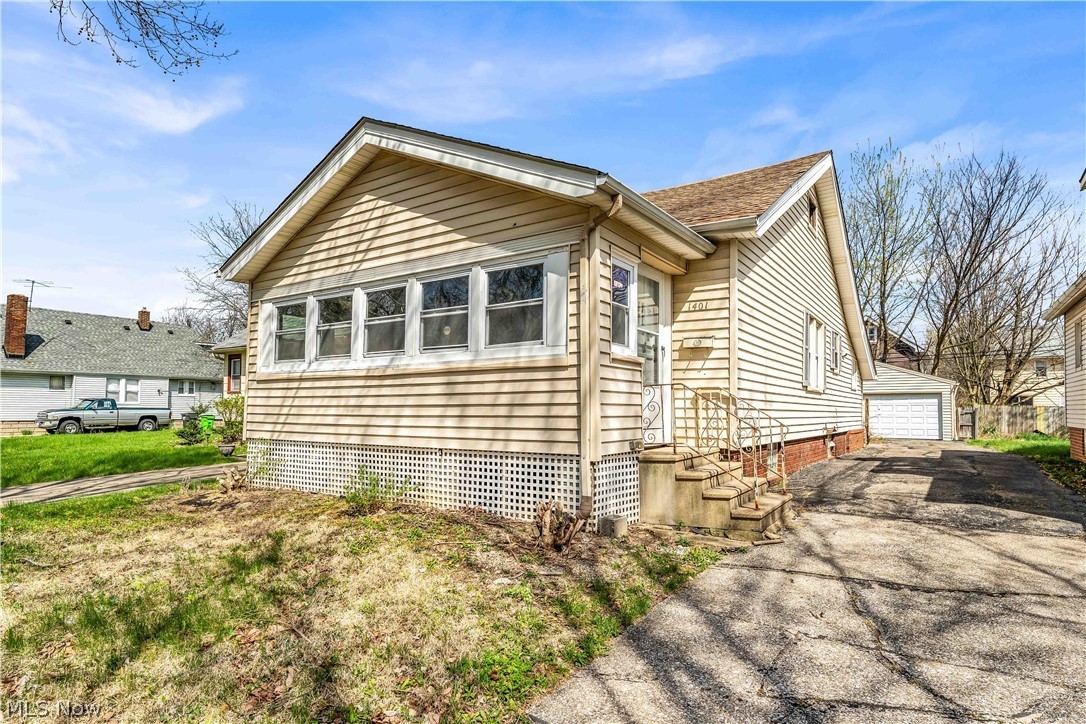 1401 E 219th St – photo 2