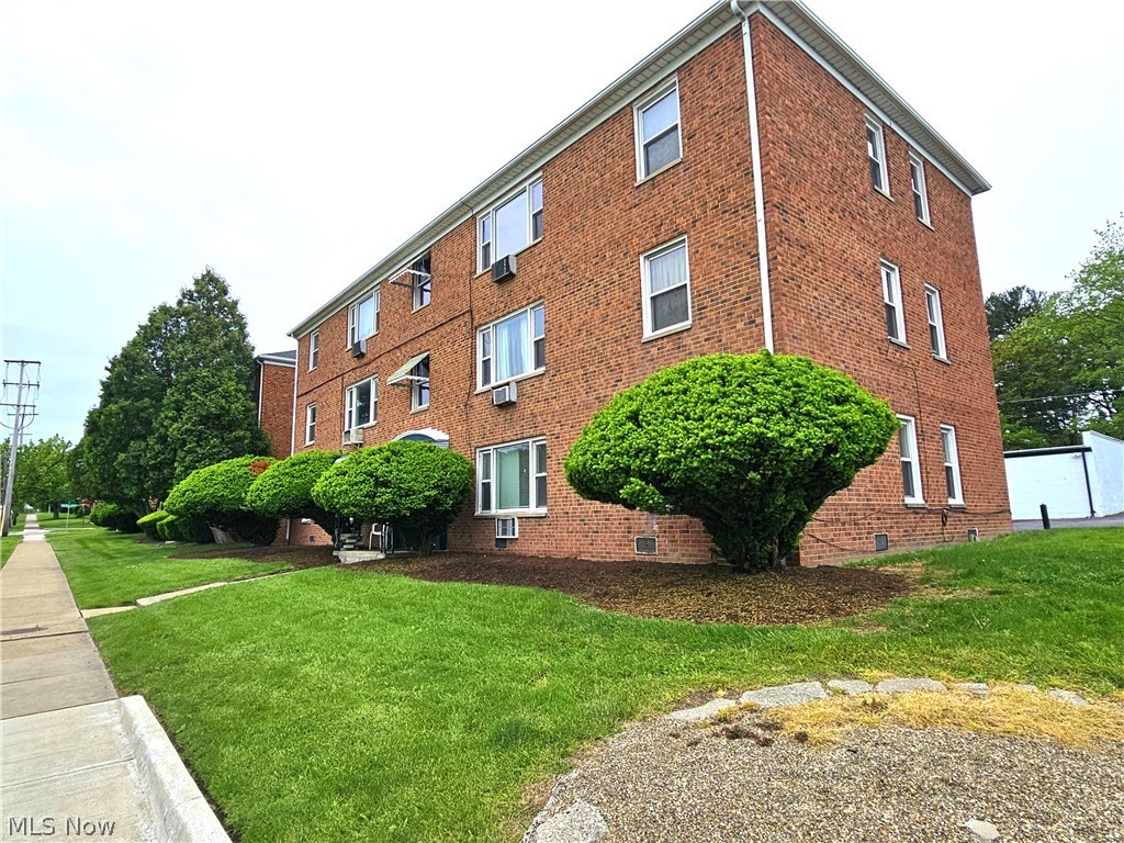 4032 Ridge Rd unit 6 – photo 1