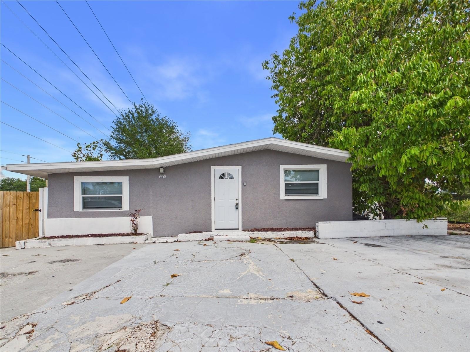 605 S Disston Ave – photo 2