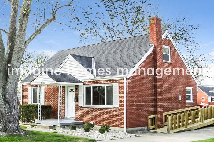 10496 Thornview Dr – photo 3