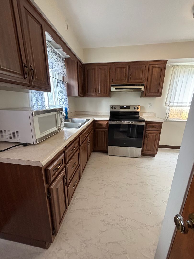 1295 Morrow Rd – photo 3