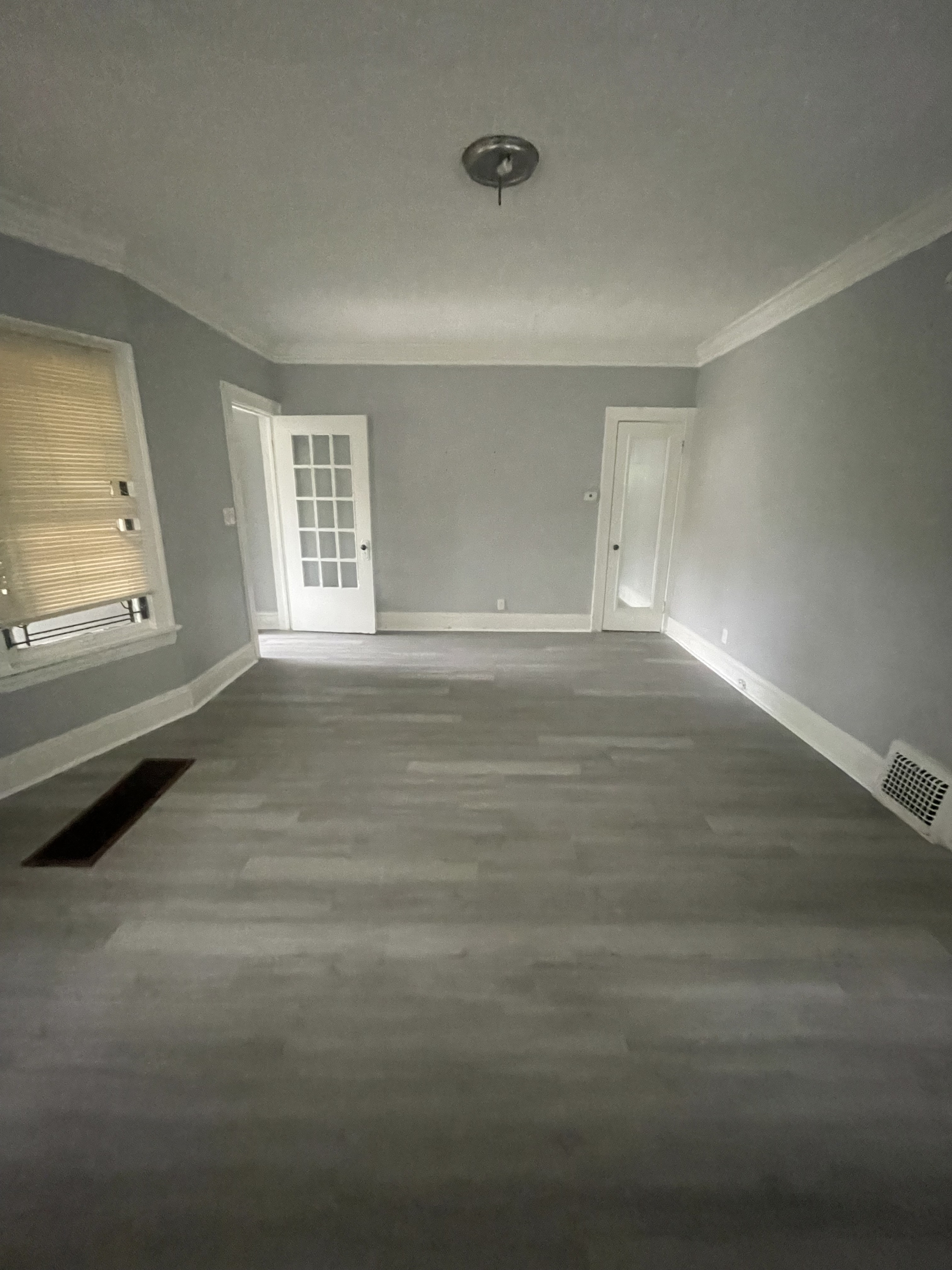 3264 E 142nd St – photo 3