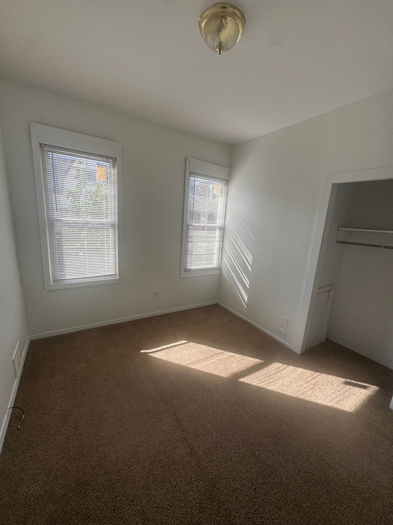 5132-5134 Keystone St unit 5132 Keystone St – photo 3