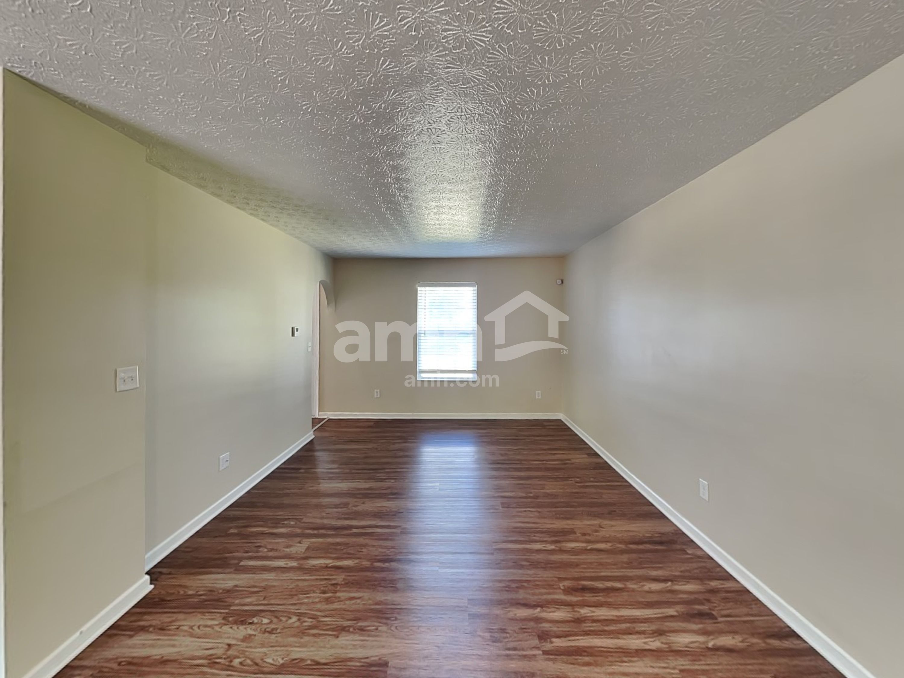 275 Monarch Dr – photo 4