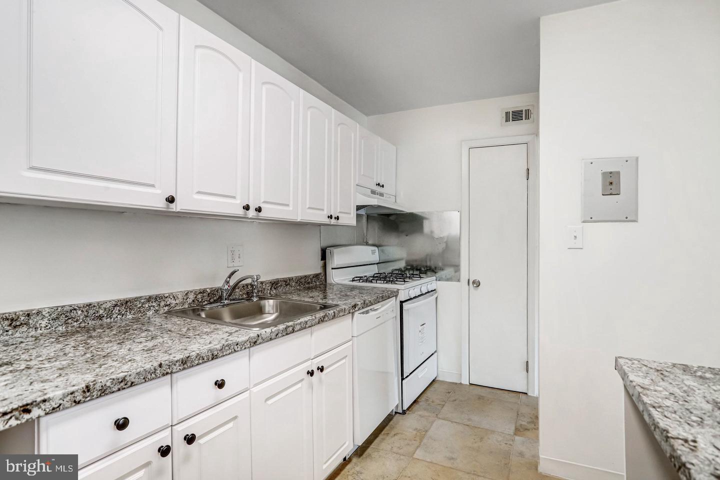 5115 Crossfield Ct unit 14 – photo 2