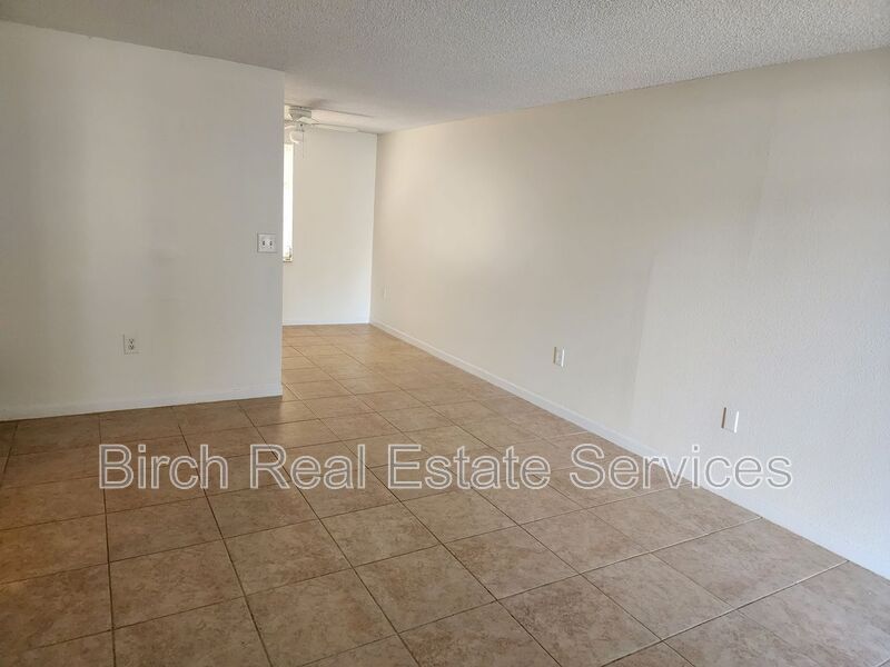 6839 Forest Ave – photo 4