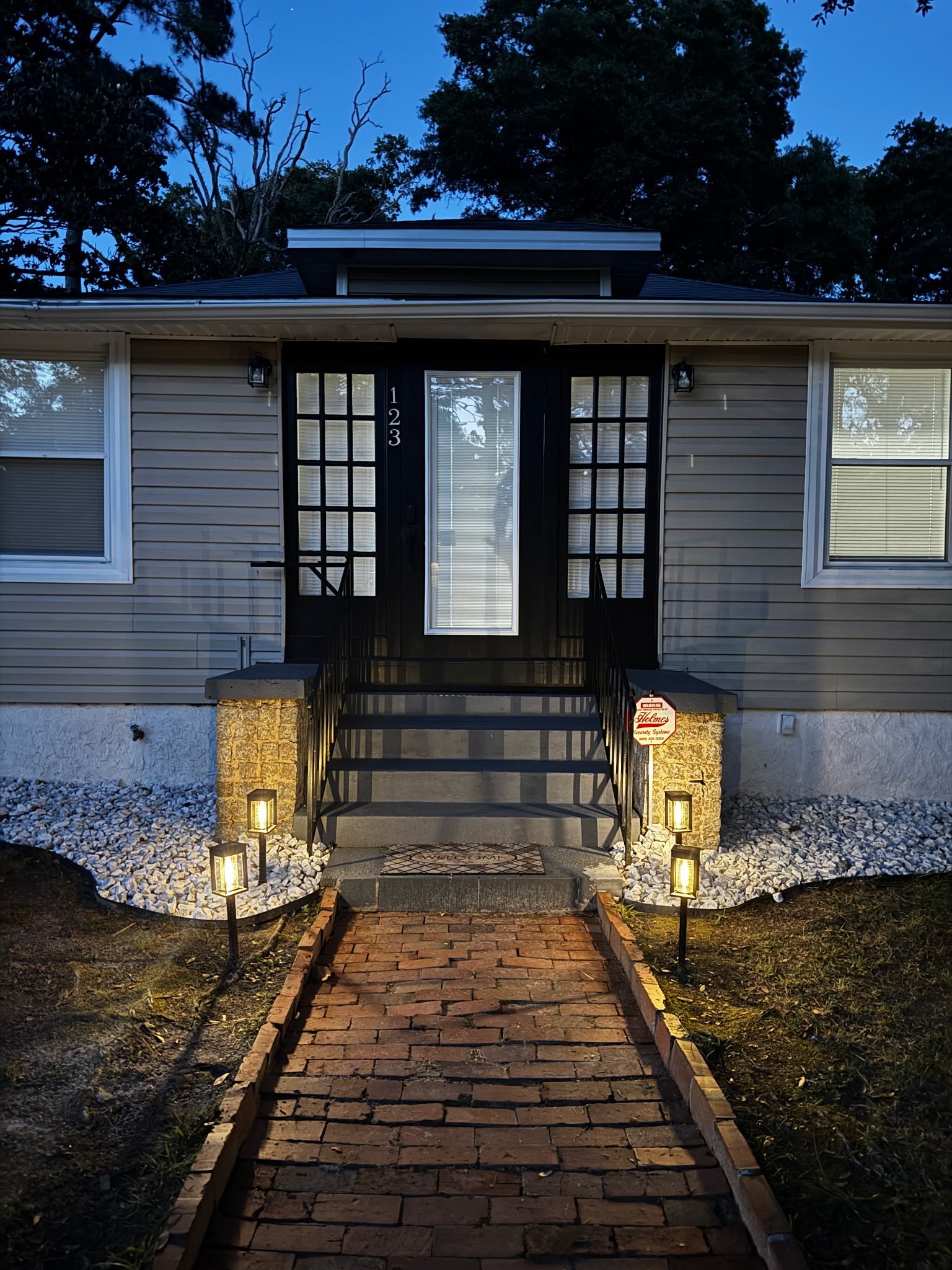 123 John St – photo 1