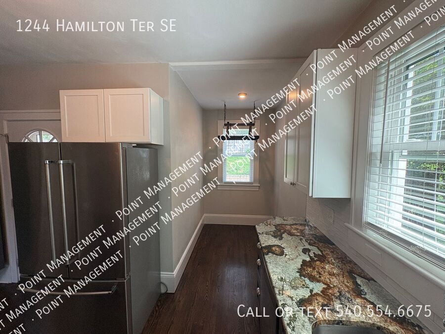1244 Hamilton Terrace SE – photo 4