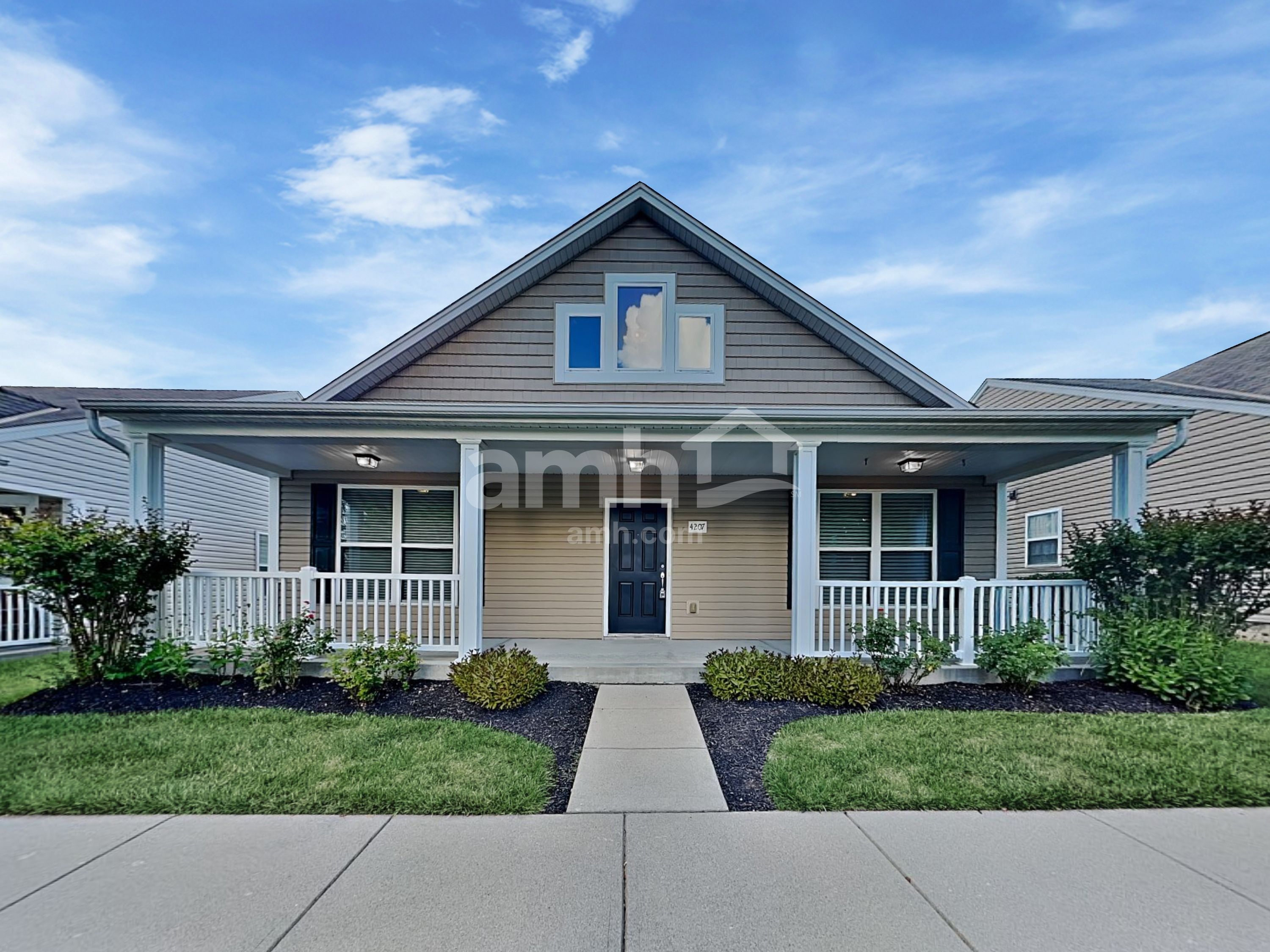 4207 N Yorkshire Square – photo 1