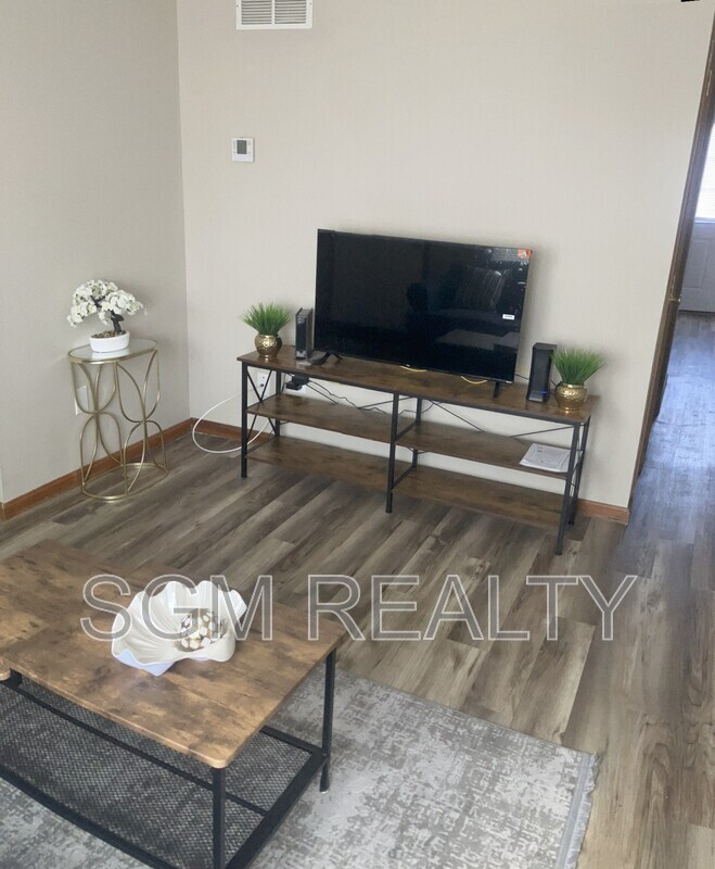 1009 Belle Valley Dr unit 10 – photo 5