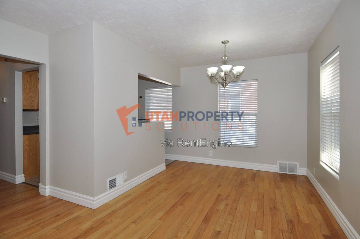 1577 Glen Arbor St – photo 5