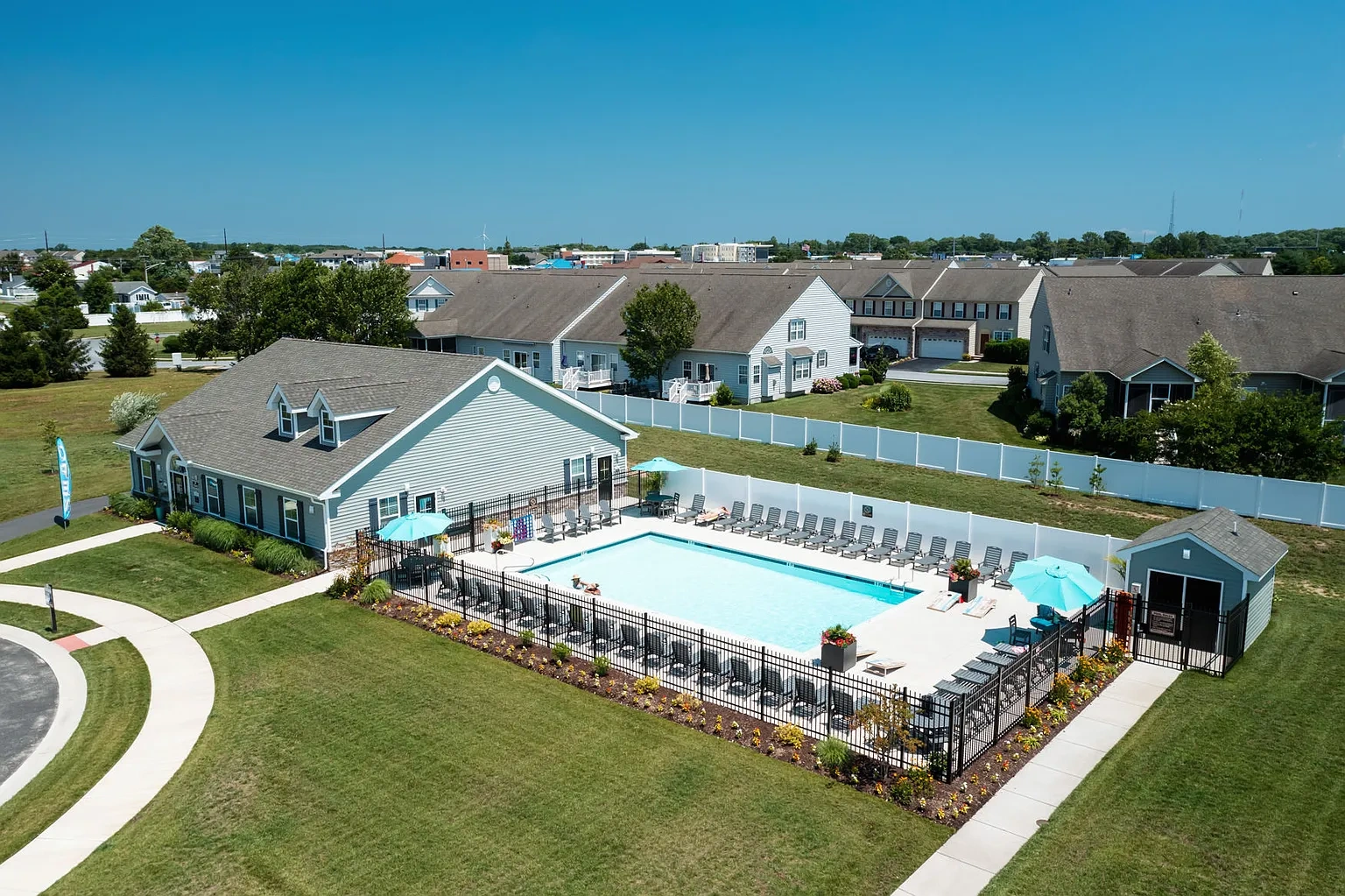 Coastal Tide Apartments – photo 4