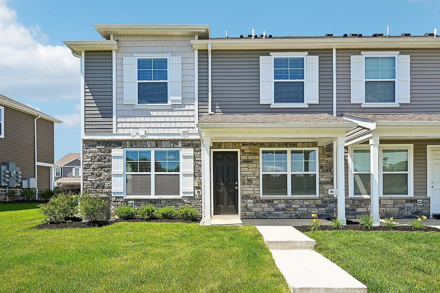 Villas at Maplewood North – photo 2
