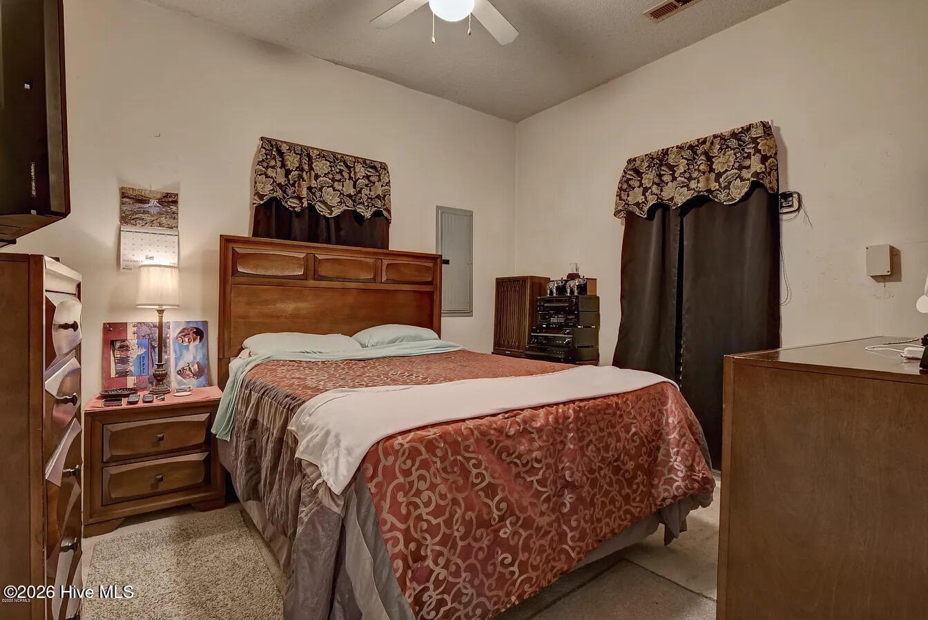 1904 Lingo St – photo 4