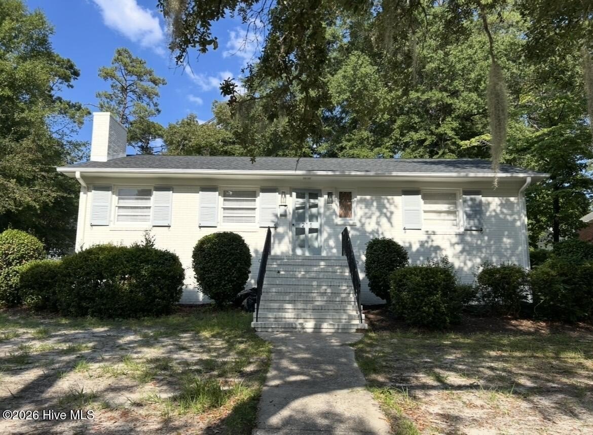 215 Keaton Ave – photo 1