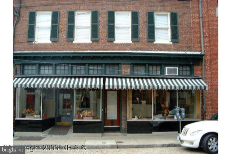 77 Maryland Ave – photo 1