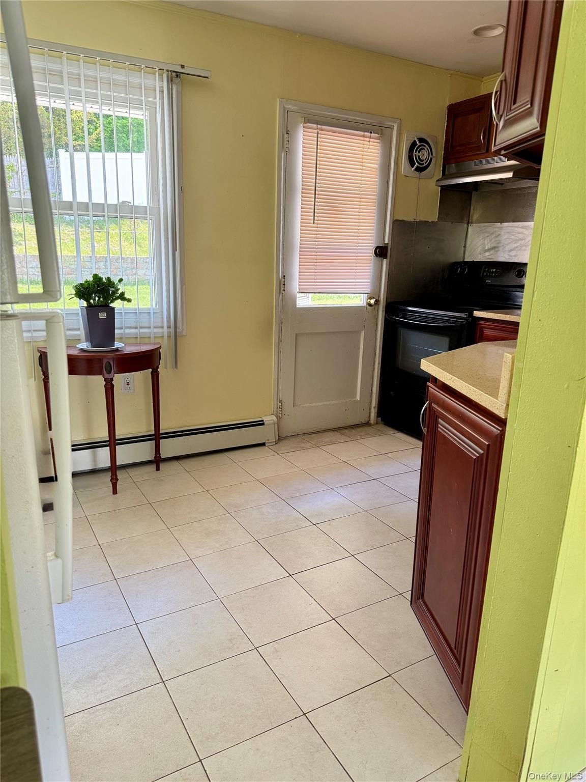 16 W Greenway Cir – photo 5