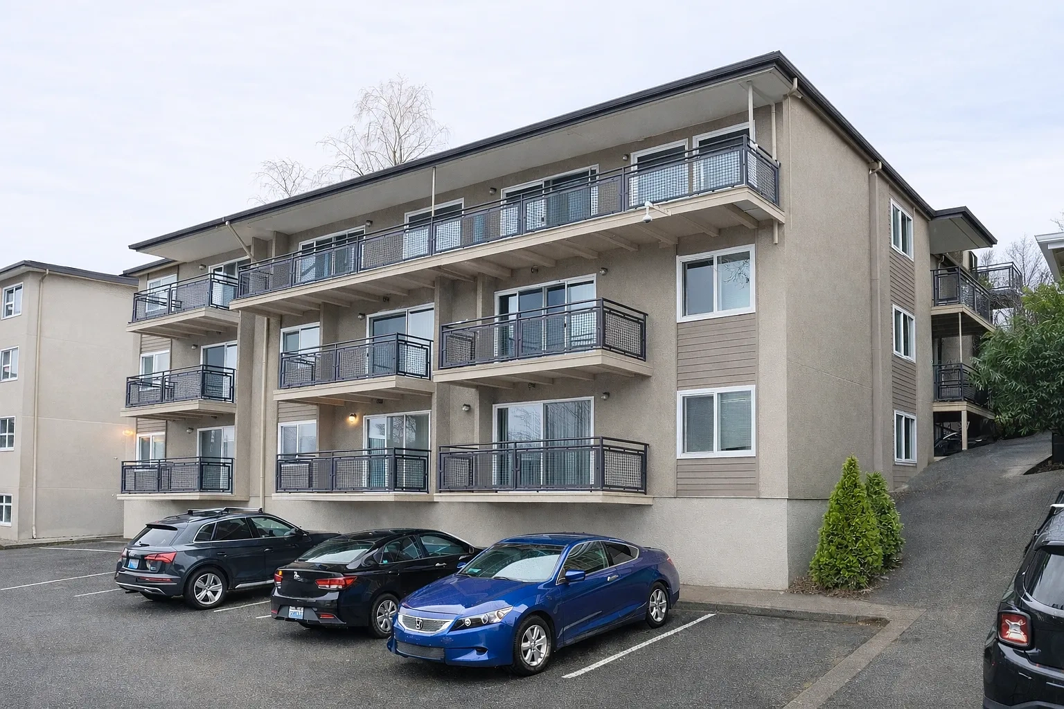 Emerson Apartments – photo 2