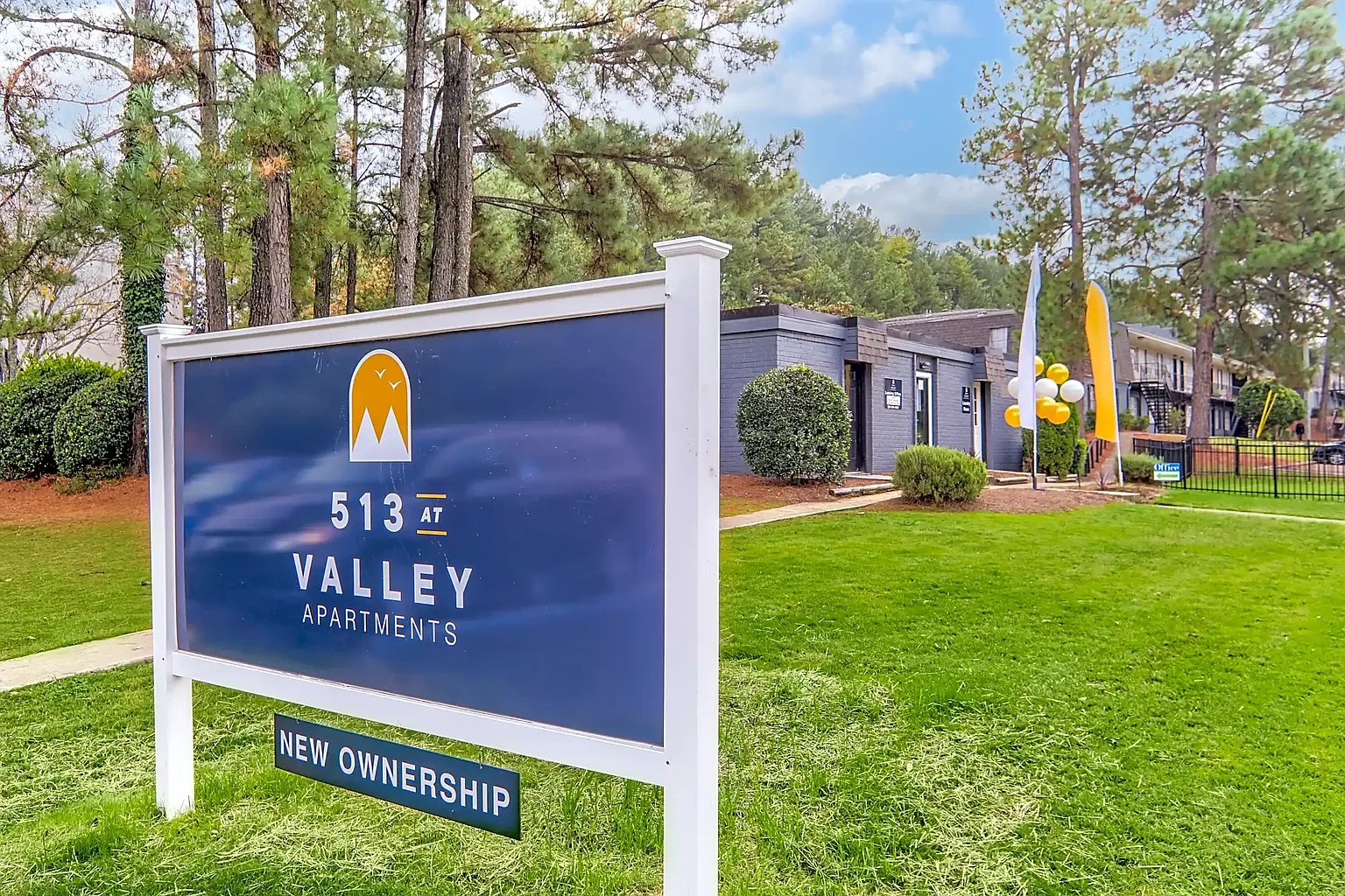 513 At Valley – photo 4