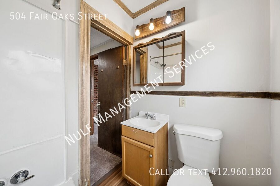 504 Fair Oaks St – photo 5