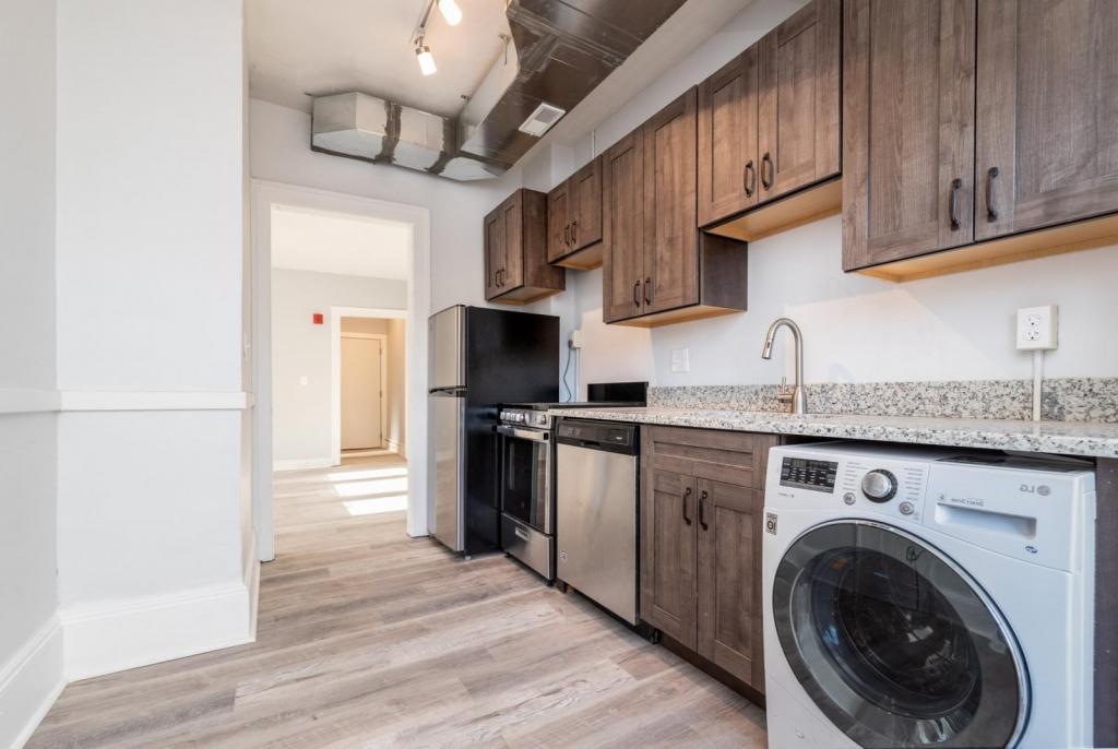 2741 Hampshire Rd unit 3 – photo 1