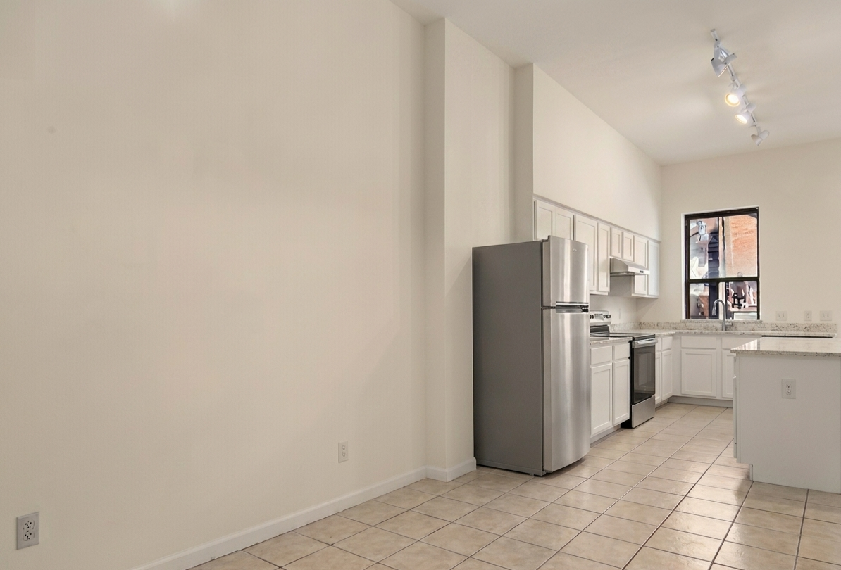 2211 Menard St unit B – photo 4