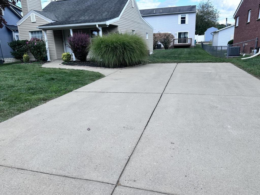 4406 Grand Central Ave – photo 2