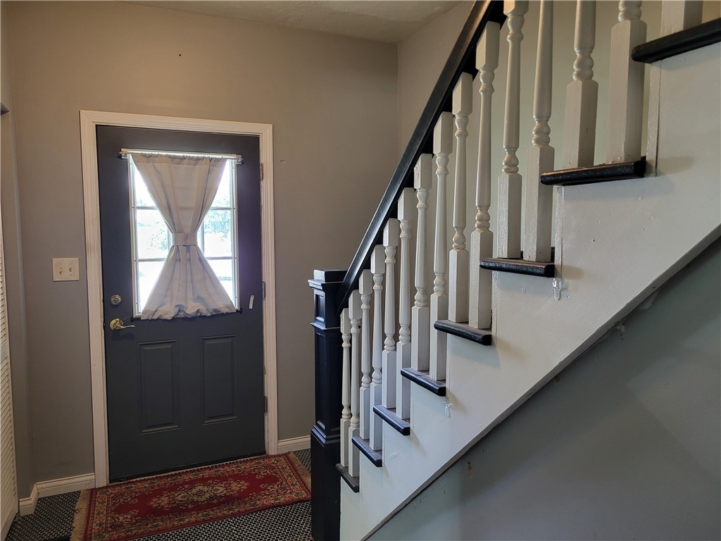 320 Main St – photo 3