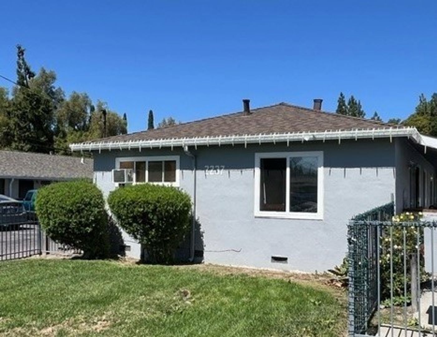 2237 Luz Ave unit #7 – photo 1