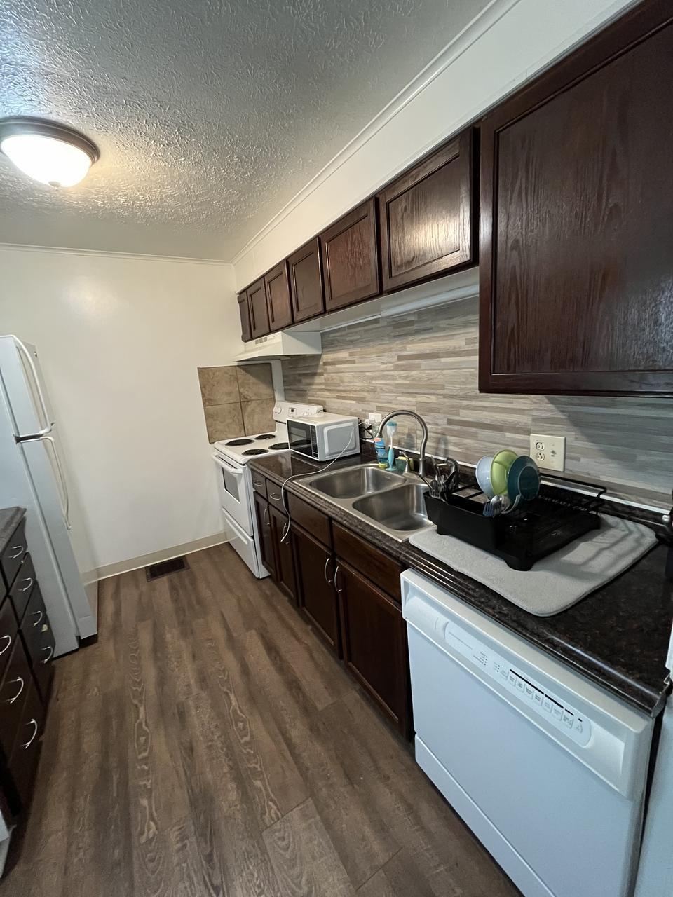 18 Meadowlawn Dr unit 11 – photo 1