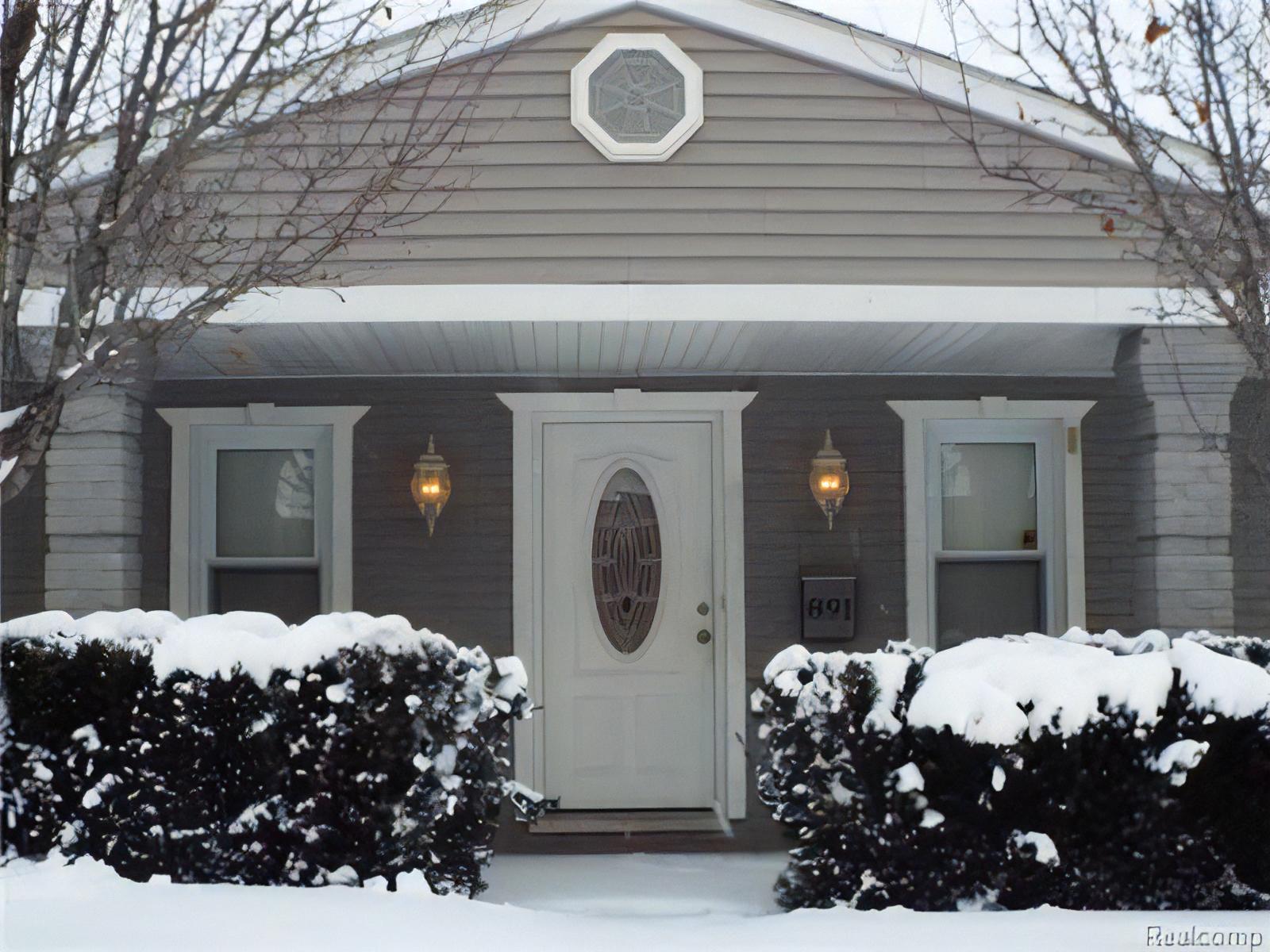 891 E Guthrie Ave – photo 4