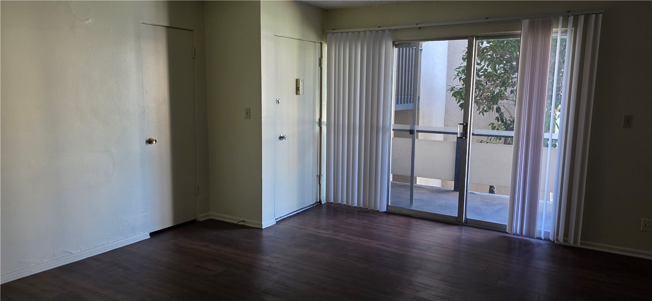 2300 Mountain Ave N unit 03 – photo 1