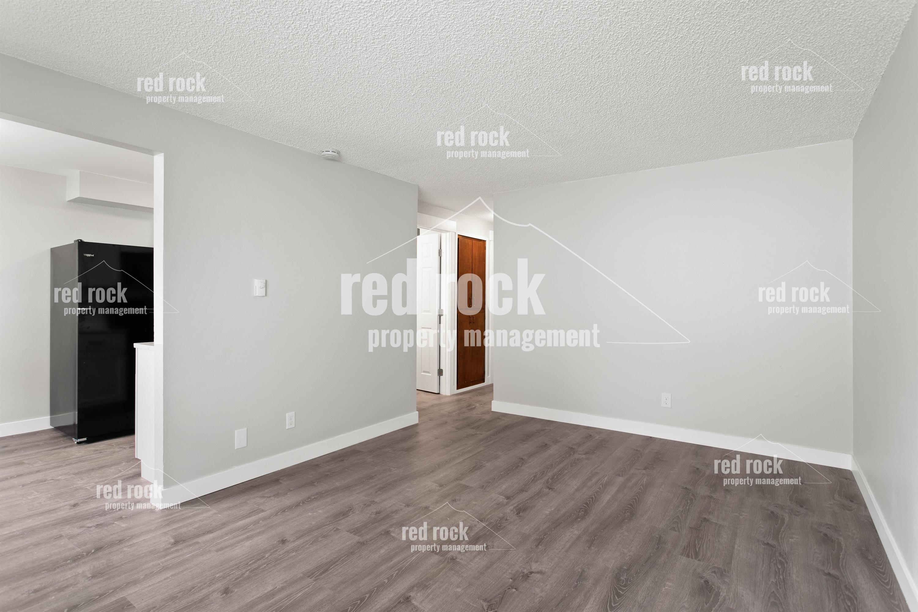 2424 E Diamond Ave unit 1 – photo 5