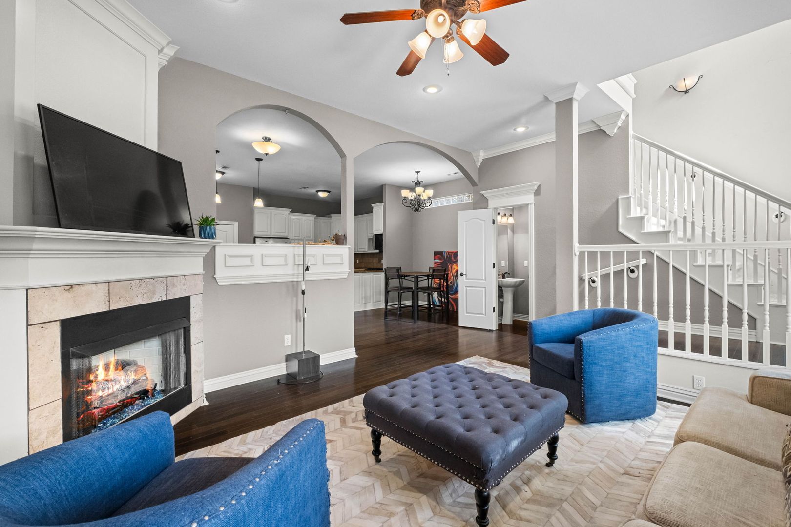 563 N Tennyson Ln – photo 2