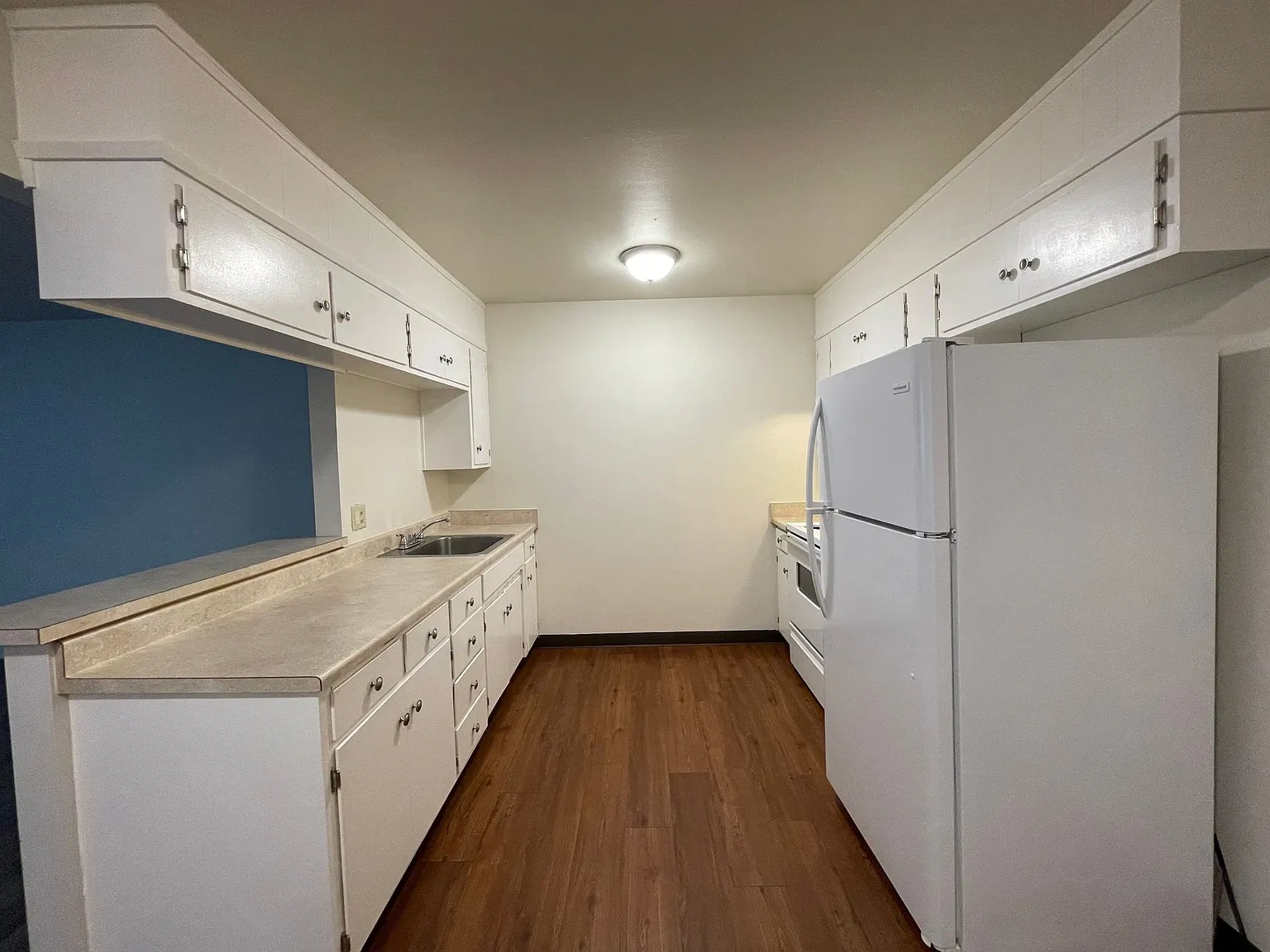 940 N San Joaquin Street – photo 3