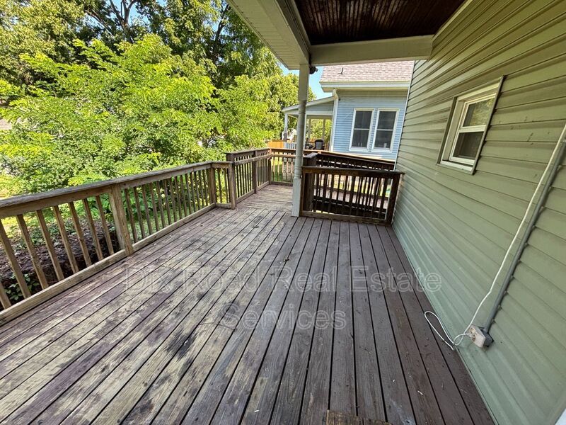 11169 Maple St – photo 5