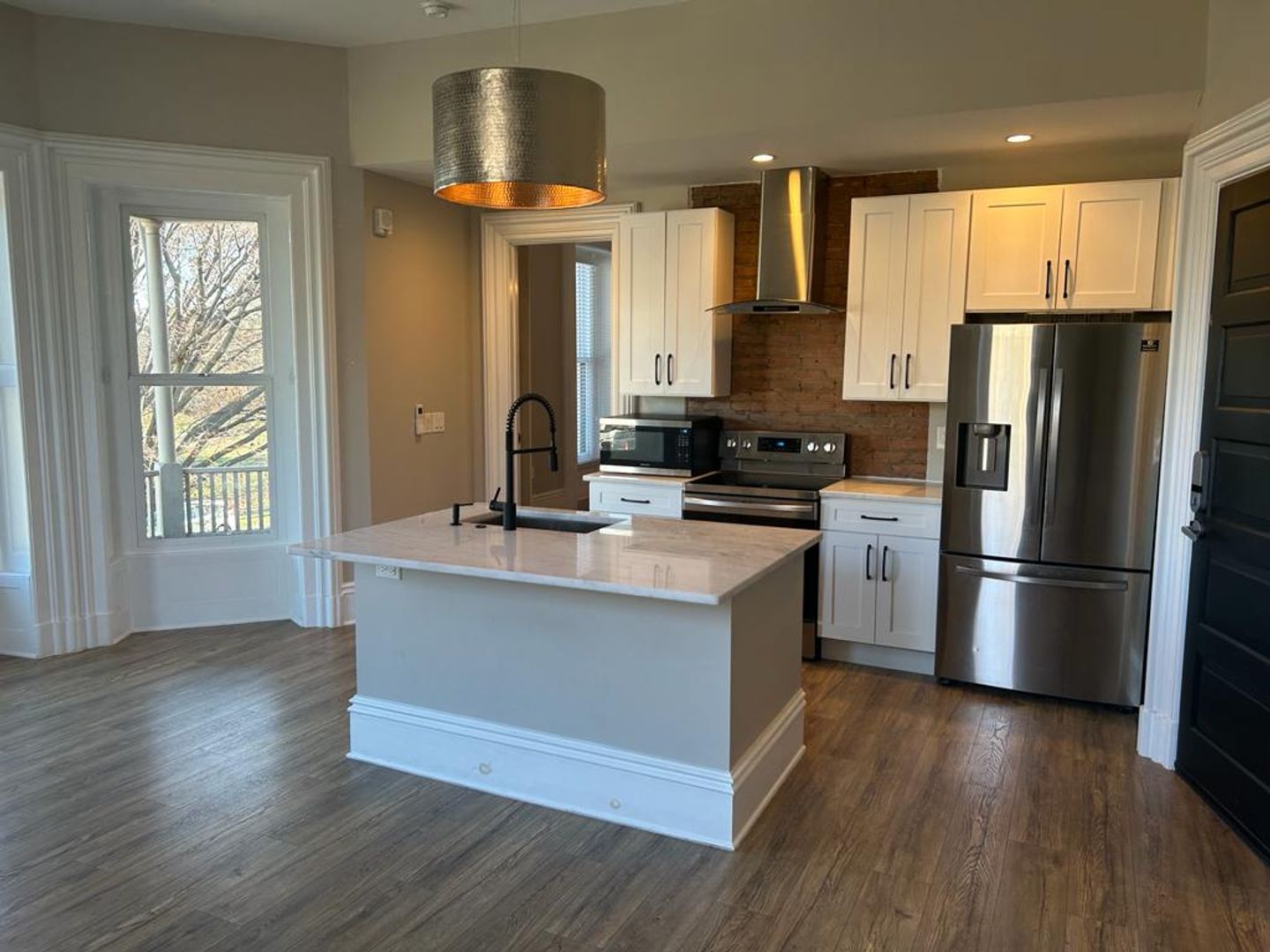 3805 Franklin Blvd unit 201 – photo 4
