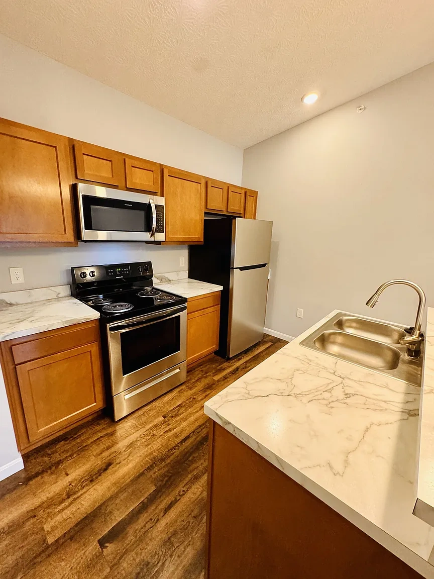 Adams Pointe – photo 2