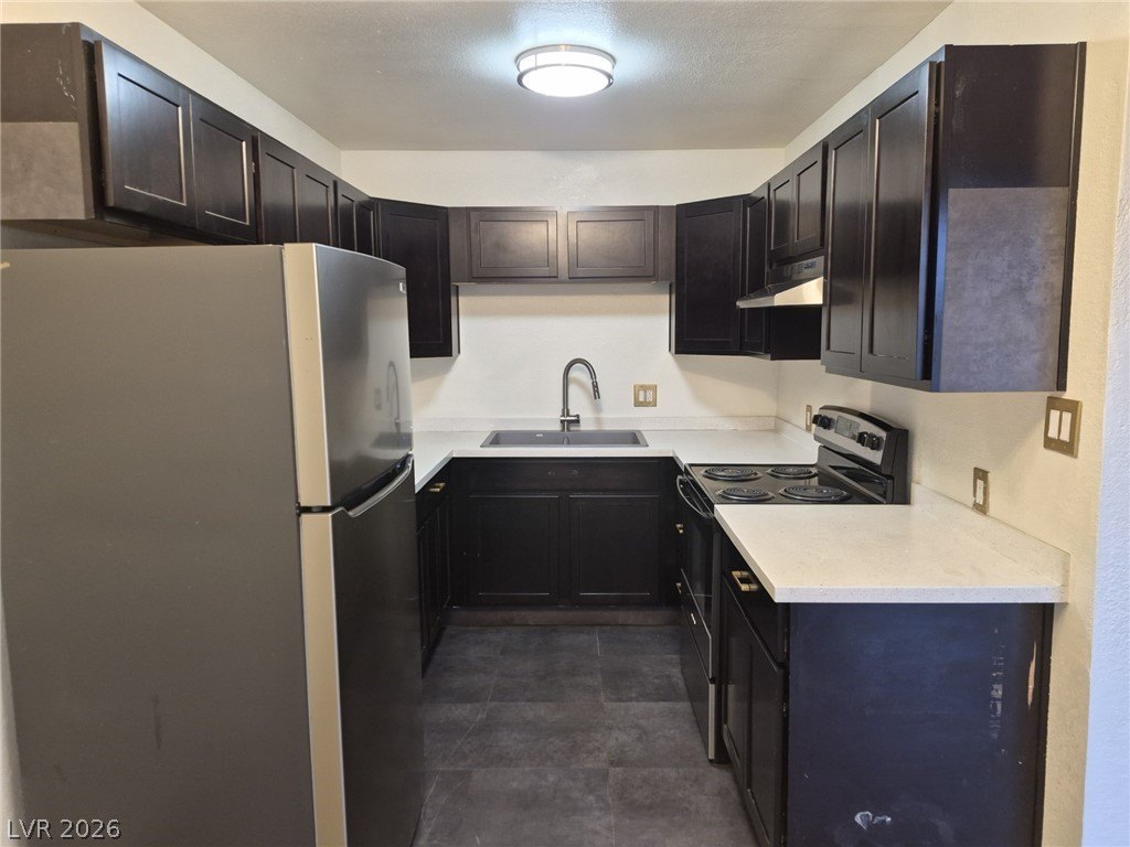 1831 N Walnut Rd #C – photo 1